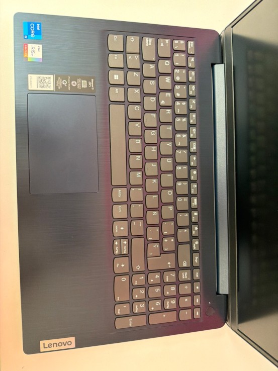 8-8-77061-4-Ordenador Portátil Lenovo Intel Core I5 1135g7 16gb Ram 512Gb Ssd