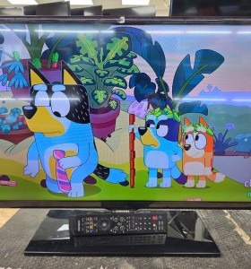 1-1-272637-1-Televisor LED Samsung UE32F5000 2