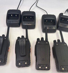 1-1-270806-1-Walkie Talkie 2 Synic 2 Baofeng 2