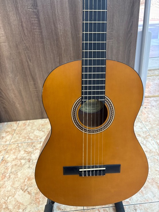 1-1-272697-2-Guitarra Clasica Valencia Vc 204 