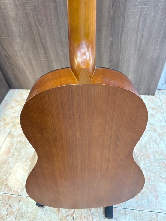 1-1-272697-5-Guitarra Clasica Valencia Vc 204 