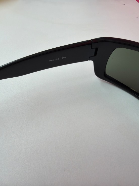 8-8-76772-3-Gafas de sol caballero RayBan RB 4052