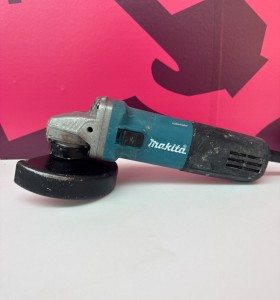 8-8-76795-1-Radial Makita 9557HNR 115 mm 840W (SIN GARANTIA)