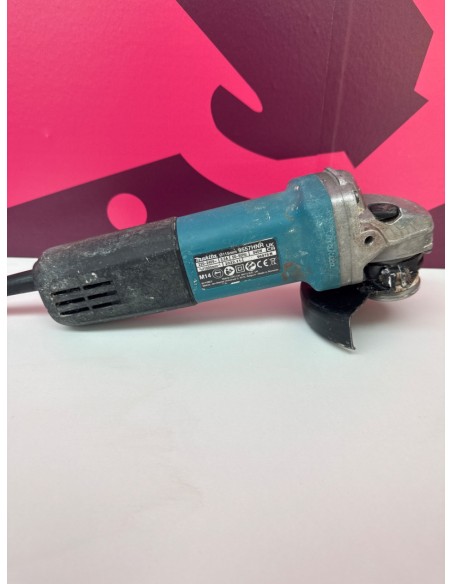 8-8-76795-3-Radial Makita 9557HNR 115 mm 840W (SIN GARANTIA)