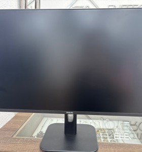 1-1-272741-1-Monitor LED Philips 2EN1E11