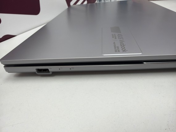 8-8-75783-5-Ordenador portátil Asus vivobook go 15 e1504F4f amd ryzen 5 7520U windows 11 Pro 16gb ram 512 gb s