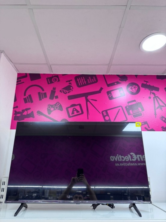 7-7-87285-1-Televisor LED SMART Hisense Uhd 4k 43A6N