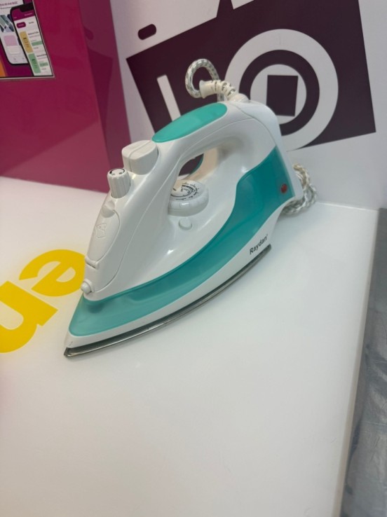 9-9-77581-1-Plancha Vapor Raydan 20077