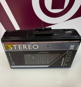 9-9-77671-1-Radios Radio Casette Sanyo Mgr59
