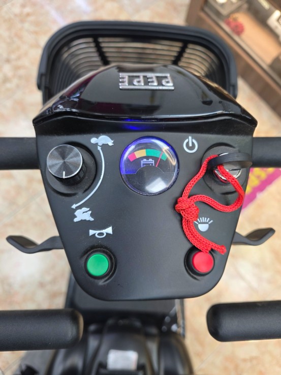 1-1-272871-4-Silla De Ruedas Electrica Pepe 