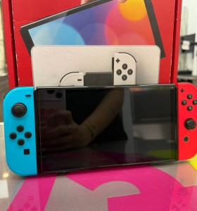 7-7-87312-1-Consola Nintendo Switch Oled  2