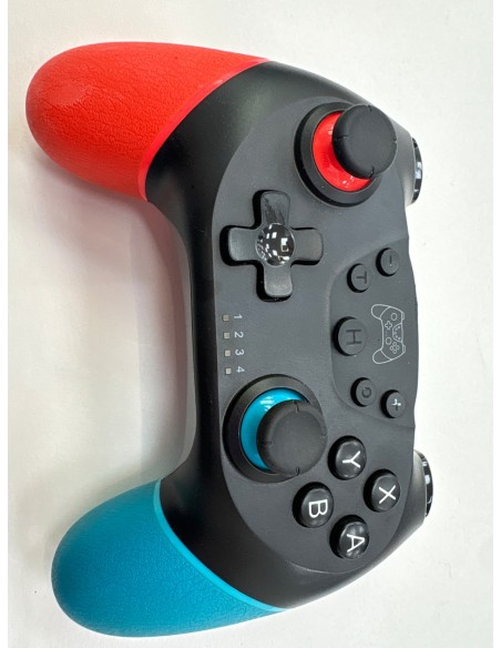 1-1-272852-1-Mando Pro Controller