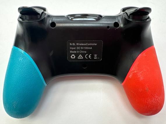 1-1-272852-2-Mando Pro Controller