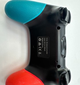 1-1-272853-1-Mando Pro Controller 2