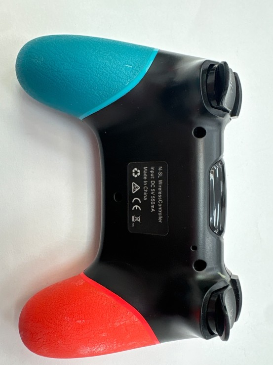 1-1-272853-2-Mando Pro Controller