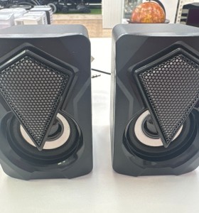 1-1-272883-1-Altavoces PC X2