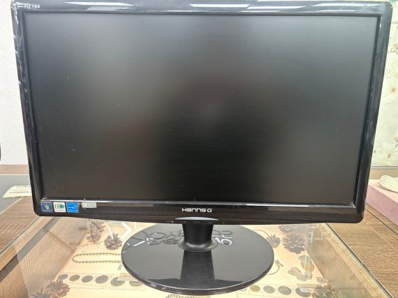 1-1-272881-1-Monitores LCD Hanns G HSG 1085