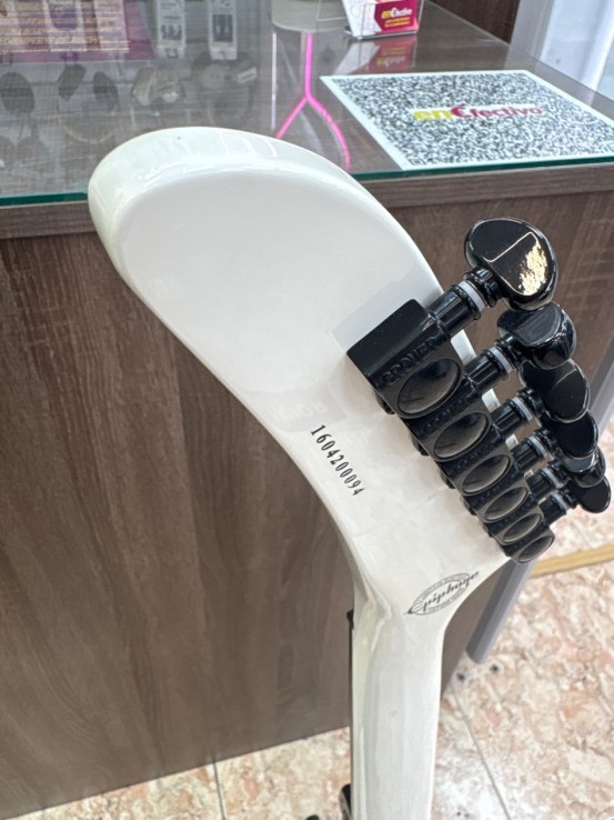 1-1-272898-4-Guitarra Electrica Epiphone Explorer 1984 Funda Rigida