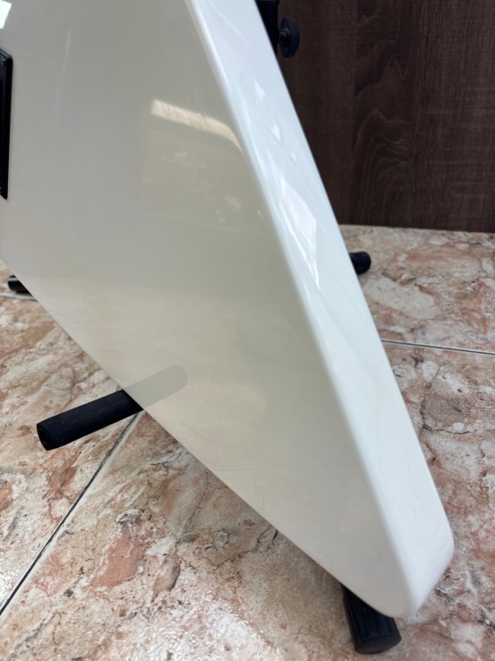 1-1-272898-6-Guitarra Electrica Epiphone Explorer 1984 Funda Rigida