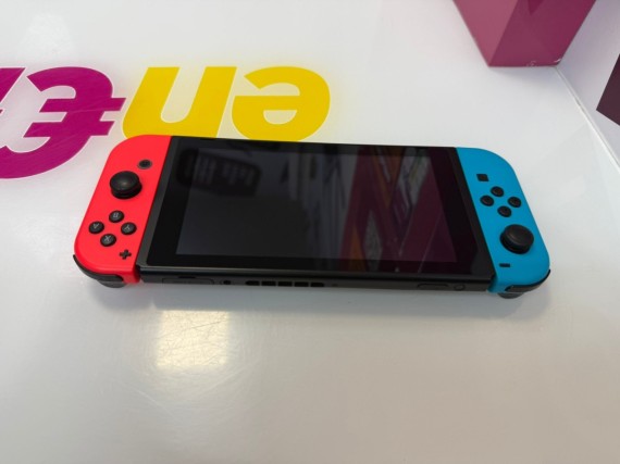 9-9-76747-2-Consola Nintendo Switch Hac-001