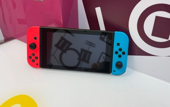 9-9-76747-3-Consola Nintendo Switch Hac-001