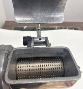 1-1-272859-1-Cocina FGM113 - Rallador semiprofesional  2