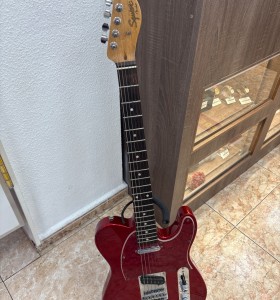 1-1-272950-1-Guitarra Electrica Squier By Fender Candy Apple Red