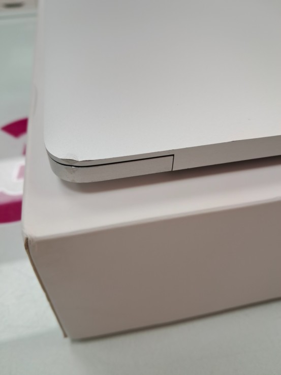 6-6-167909-4-Ordenador Portátil Apple Macbook Pro 13 I5 8 256 2019 