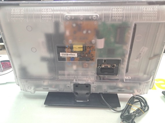 6-6-169271-2-Televisor LED Telefunken 24ETH404JCC