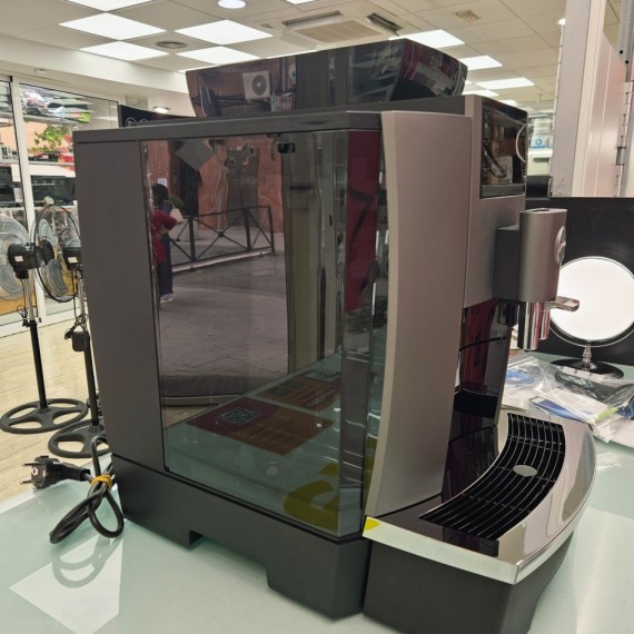 8-8-78264-7-Cafetera JURA W4 Profesional (café en grano y molido)