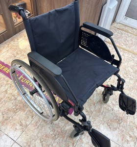 1-1-272970-1-Silla De Ruedas Silla De Ruedas Orthos Negra