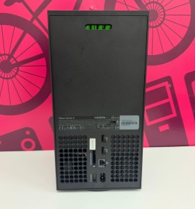 7-7-87405-1-Consola Xbox Serie X 2