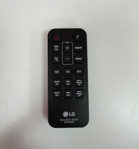 7-7-87399-1-Barra Sonido LG SK1D 2