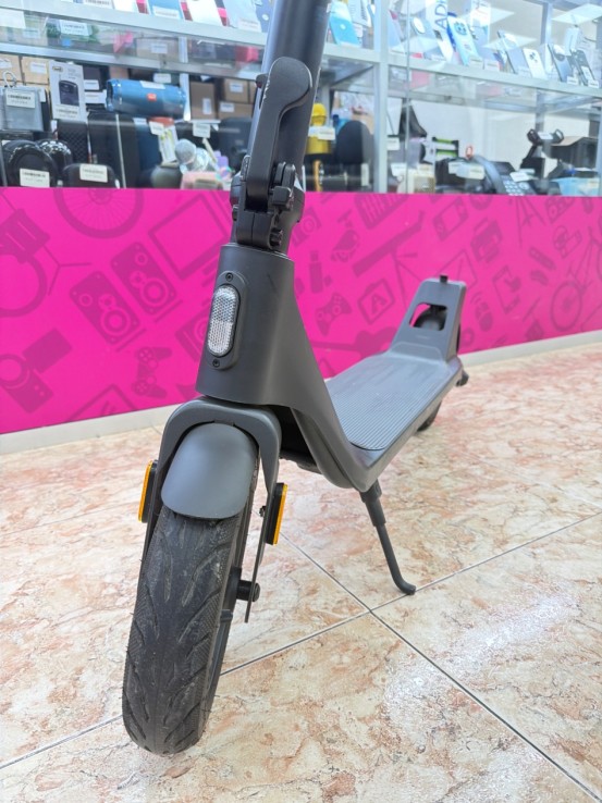 1-1-273068-2-Patinete Electrico Xiaomi Scooter 4 Lite 2Gen