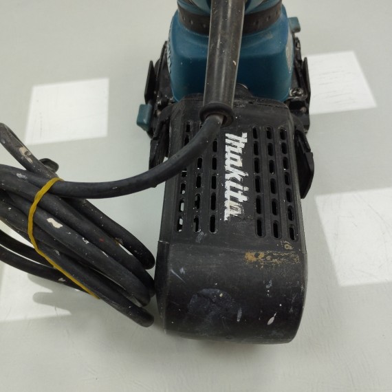 6-6-163614-3-Lijadora Excentrica MAkita BO4556