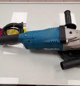 6-6-166756-1-Radial Makita Ga9020r 2200w