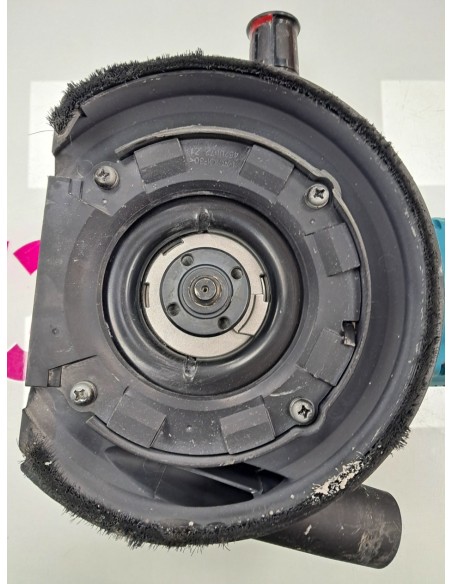 6-6-166756-7-Radial Makita Ga9020r 2200w