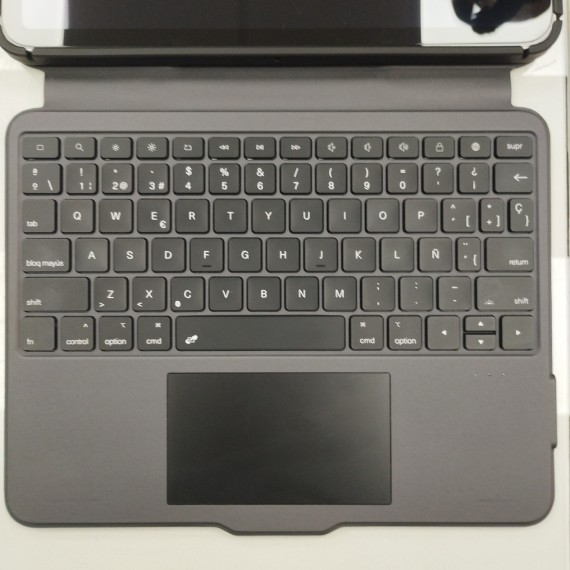 6-6-167339-3-iPad A16 8 128GB