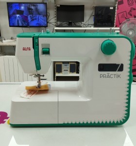 6-6-164893-1-Maquina Coser Alfa Practik 7 Sin Uso