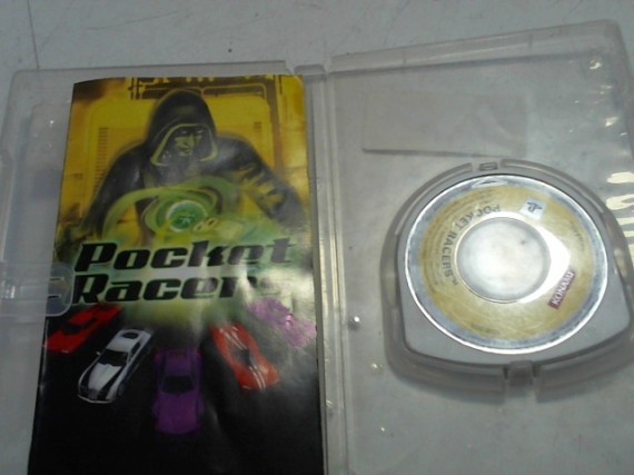 6-6-120310-1-Juego PSP Pocket Racers