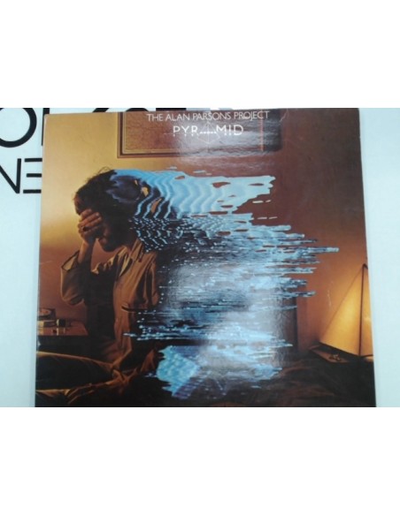 6-6-168406-1-Coleccionismo musical Pyramid