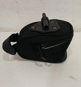 6-6-140110-1-Accesorio Y Complementos Bolsito Bajo Asiento KTM 0.5 Lt NUEVO 2