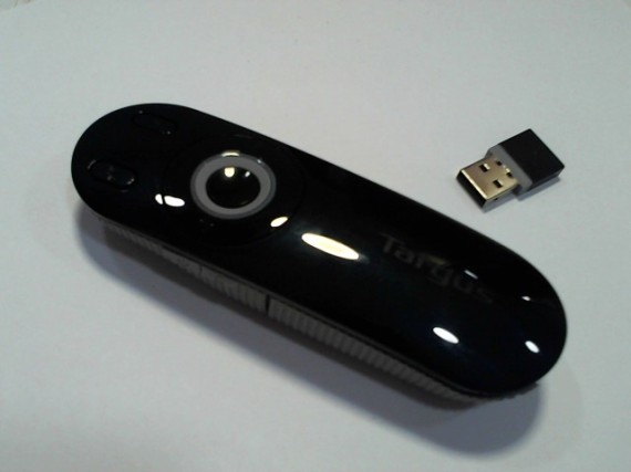 6-6-125211-1-Targus AMP13US Laser Presentation Remote