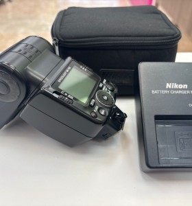 1-1-272986-1-Flash Para Nikon Nikon SB-700 Flash De Zapata Cargador De Pilas