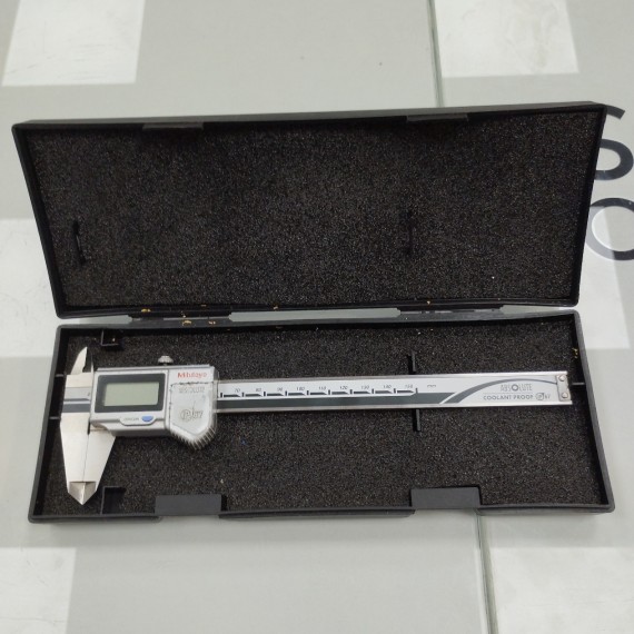 6-6-162440-1-Calibre O Pie De Rey Mitutoyo IP67