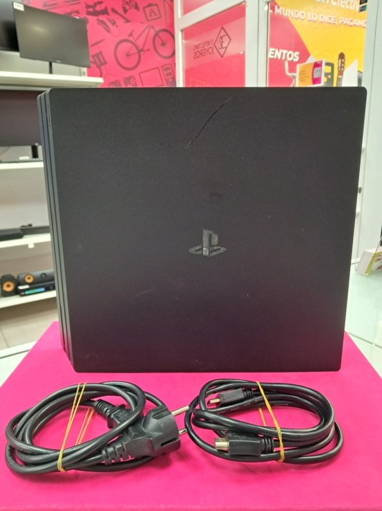 6-6-167923-1-Consola PS4 Pro 1Tb SIN MANDO