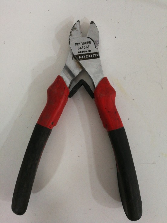 6-6-145584-1-Alicates De Corte Alicate de corte FACOM