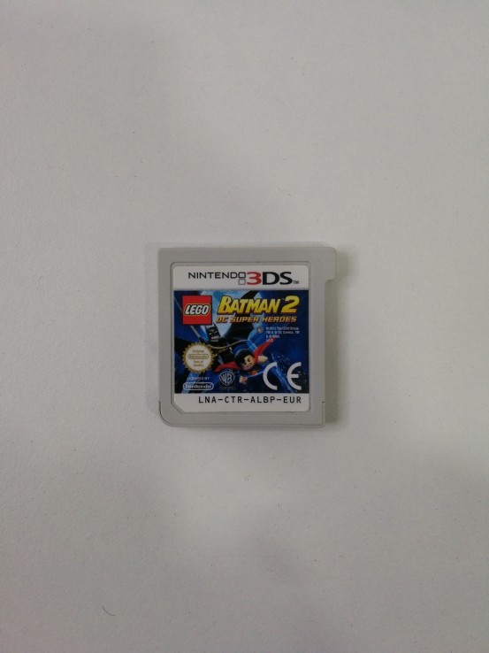 6-6-151107-1-Videojuego 3DS super batman 2
