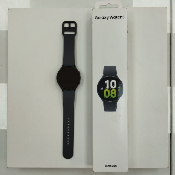 6-6-146288-1-Smartwatch Samsung Watch 5 44mm GPS