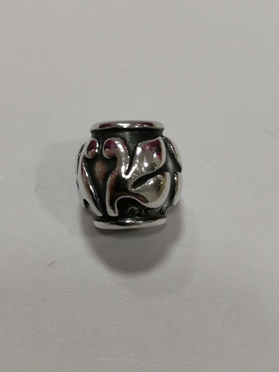 6-6-147482-1-Joyería Charms Pandora